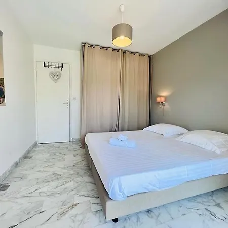 Le Pinede - Apt 4 Prs- Parking - Clim - 500M Plages Antibes Exterior photo