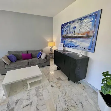 Le Pinede - Apt 4 Prs- Parking - Clim - 500M Plages Antibes Exterior photo